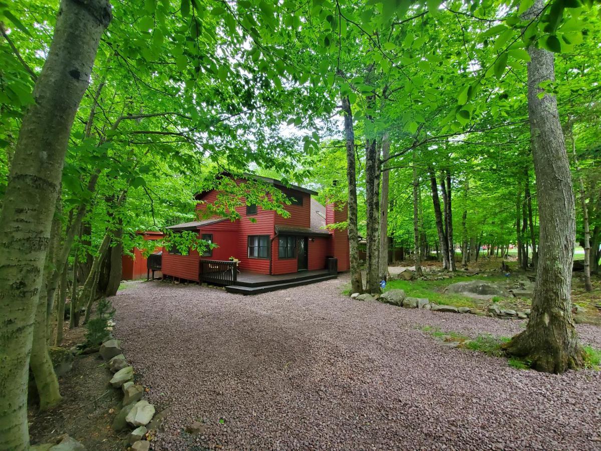 Chalet Renovated Near Casino, Camelback , Kalahari 4Bdrms Firepit Hot Tub Game Room Tobyhanna Kültér fotó