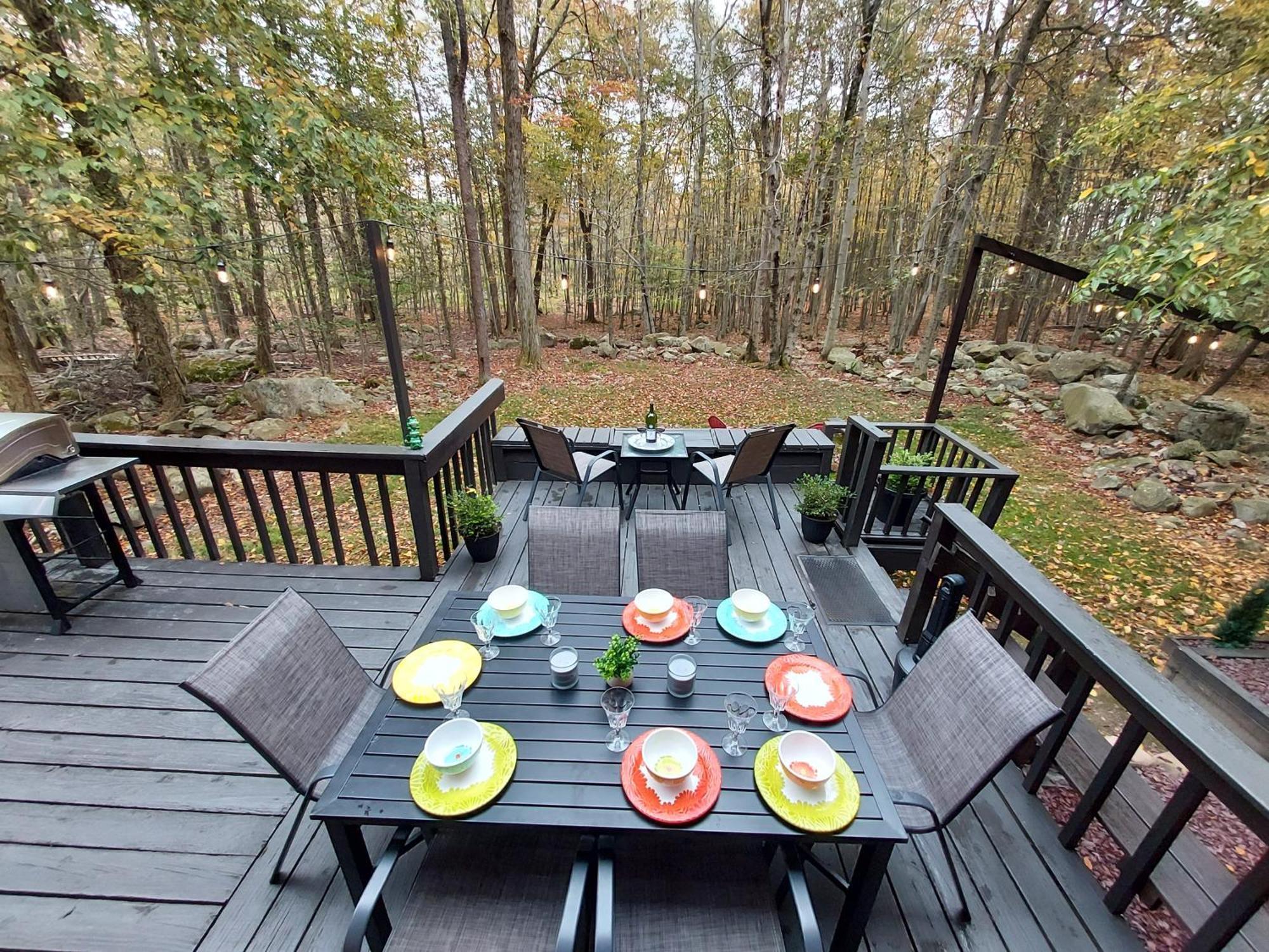 Chalet Renovated Near Casino, Camelback , Kalahari 4Bdrms Firepit Hot Tub Game Room Tobyhanna Kültér fotó